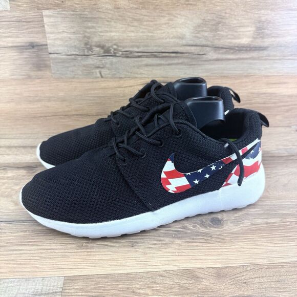 Nike Men´s Roshe One Black White Athletic Running...